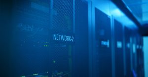 Firewall aziendale Milano - apparati di rete e sicurezza in un rack aziendale